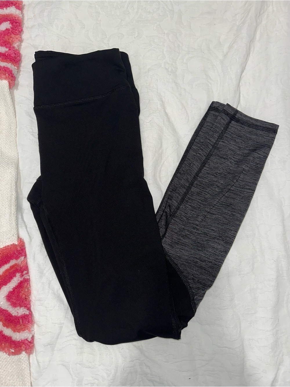 GAIAM Black and Heather Gray Color-Block Leggings